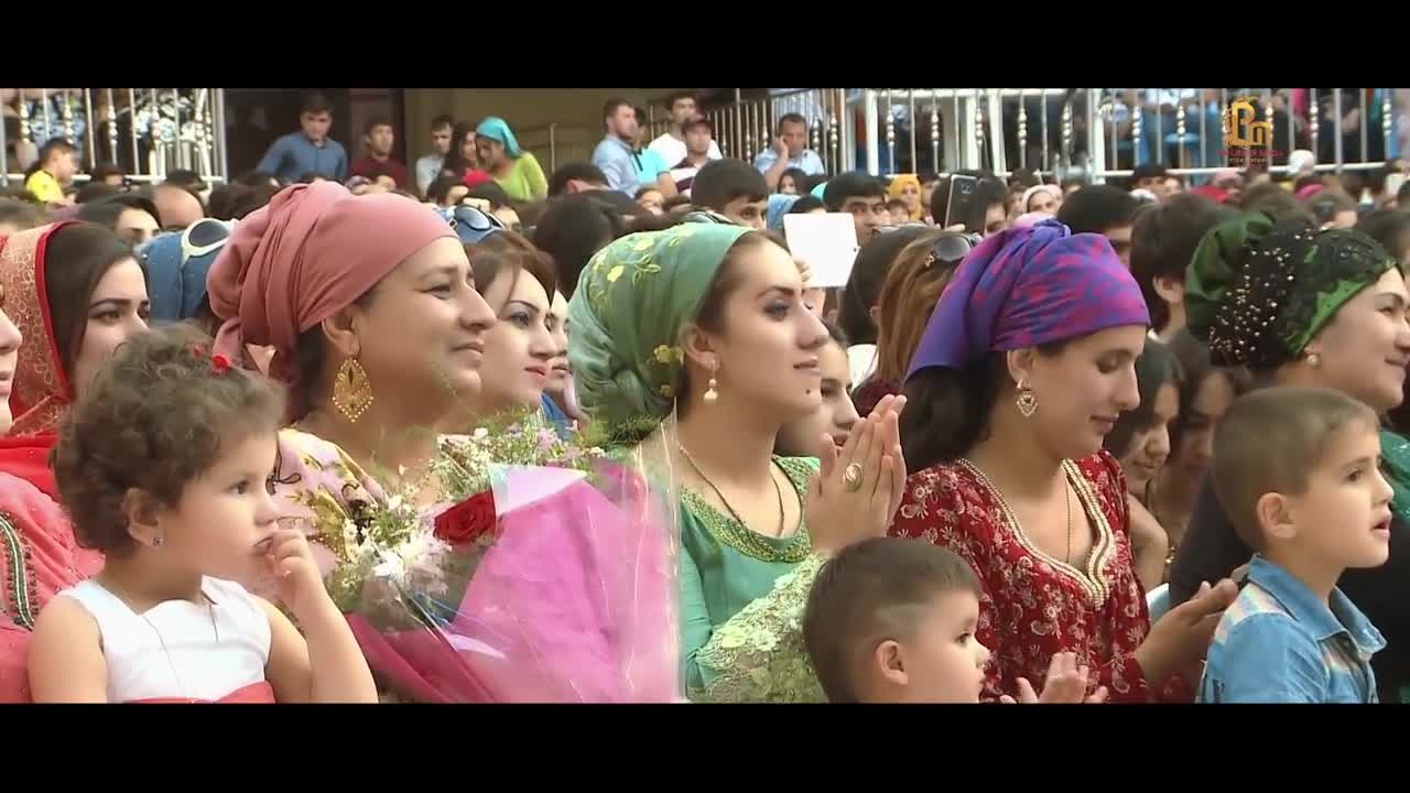 Садриддин Начмиддин - Хинди 2017 ОВОЗИ ЗИНДА  Sadriddin Najmiddin - Hindi  2017 Live concert | Видео на MiX